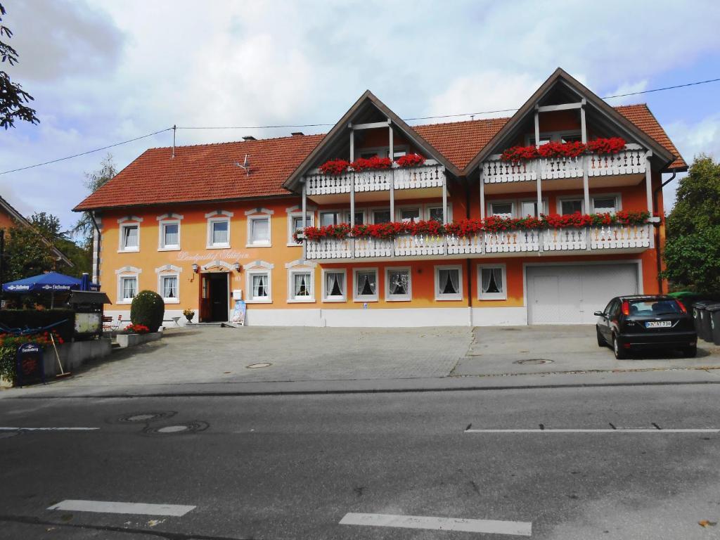 Landgasthof Schutzen Hotel Tengen Exterior photo